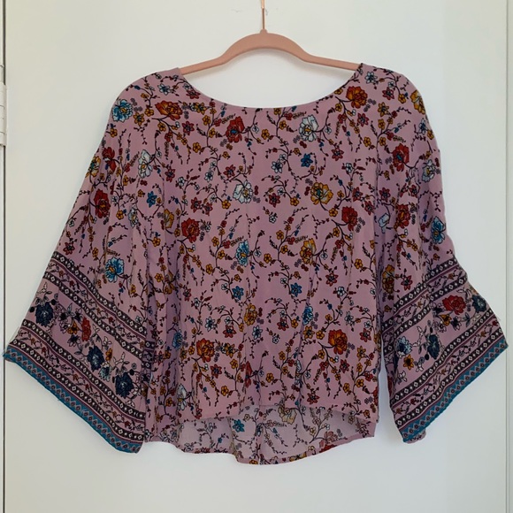 Francesca’s Pink Floral Top - Picture 1 of 2